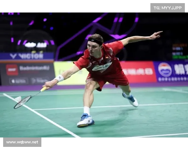 安赛龙凭借精彩反手抽球在法国公开赛中逆袭得分展现绝佳技巧