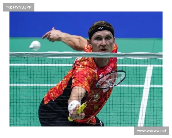 安赛龙逆袭夺冠 香港羽毛球大师赛男子单打冠军荣耀再加冕