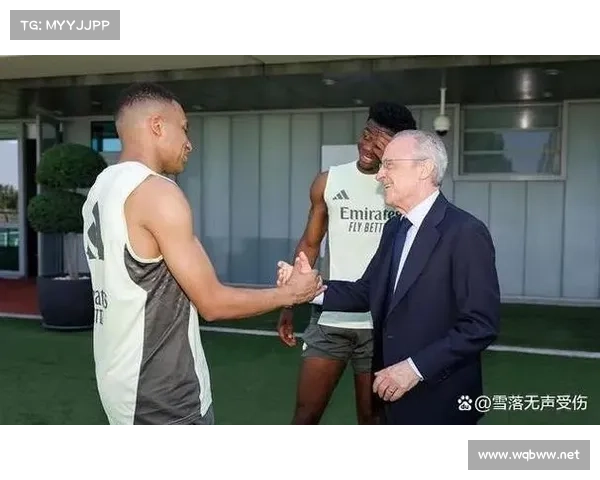 弗洛伦蒂诺通过奖金激励提升球队士气的策略与效果分析 弗洛伦蒂诺通过奖金激励提升球队士气的策略与效果分析