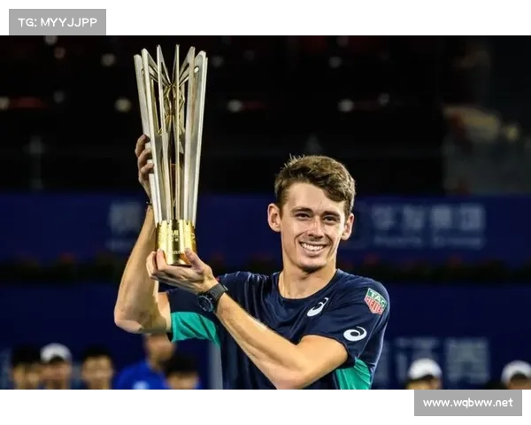 德米纳尔如何运用策略复仇斯特鲁夫解析与比赛战术剖析